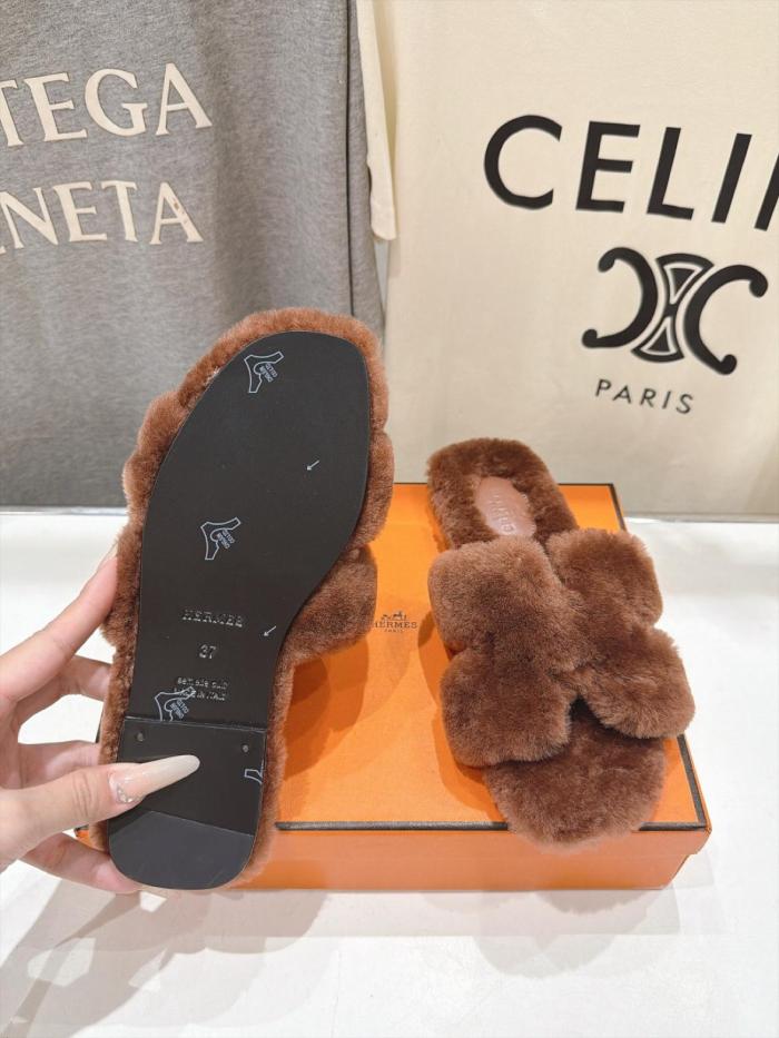 HERMES Oran Slide Slippers Women's Brown