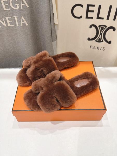 HERMES Oran Slide Slippers Women's Brown
