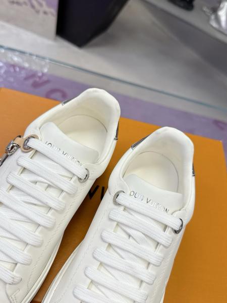 LOUIS VUITTON Time Out Low top Skateboard Shoes Women's White