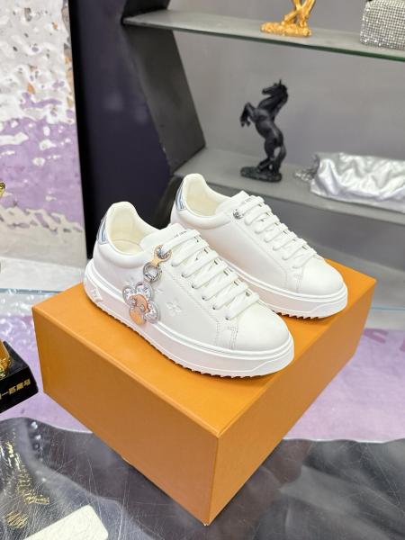 LOUIS VUITTON Time Out Low top Skateboard Shoes Women's White