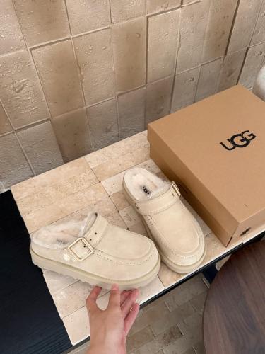 UGG Closed Toe Slippers Women's