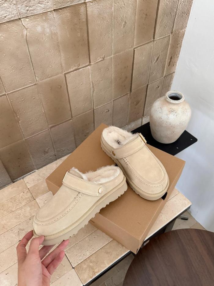 UGG Closed Toe Slippers Women's