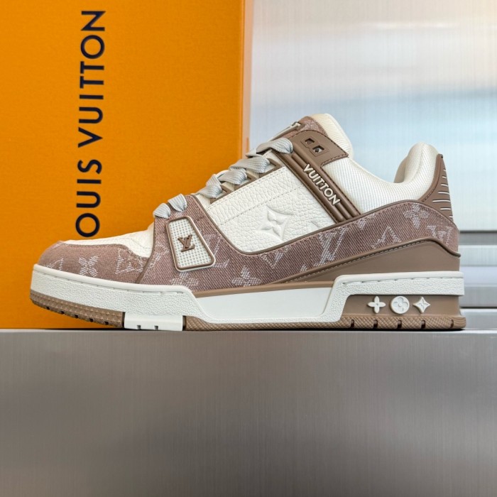 LOUIS VUITTON Trainer Cow Leather Low top Skateboard Shoes Brown