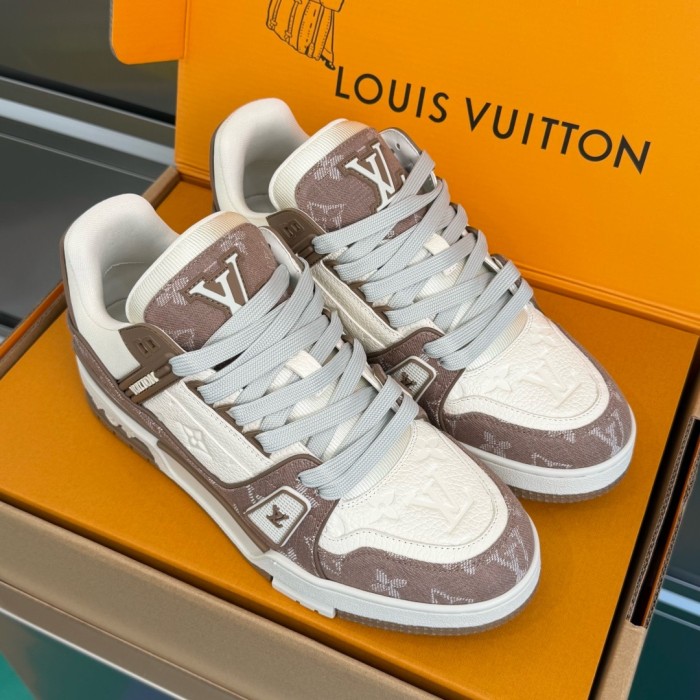 LOUIS VUITTON Trainer Cow Leather Low top Skateboard Shoes Brown