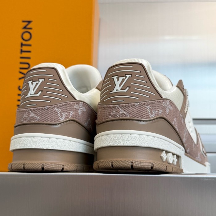 LOUIS VUITTON Trainer Cow Leather Low top Skateboard Shoes Brown