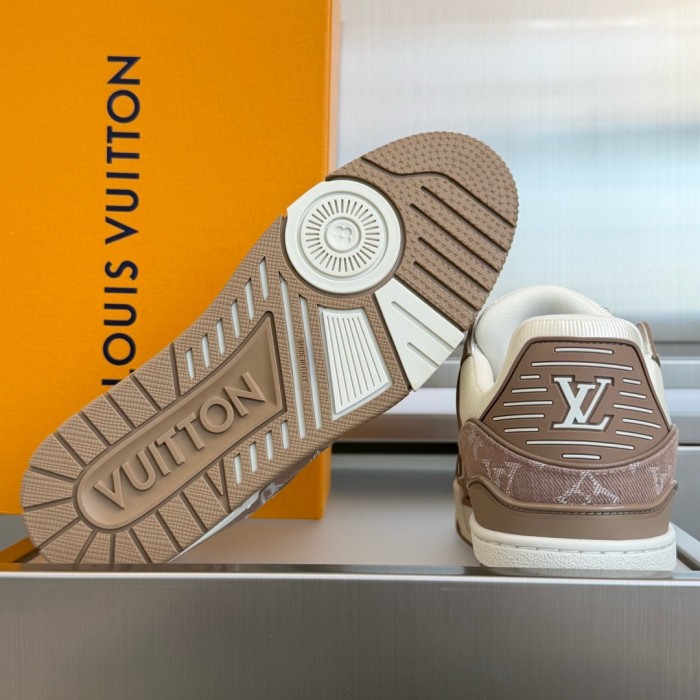 LOUIS VUITTON Trainer Cow Leather Low top Skateboard Shoes Brown