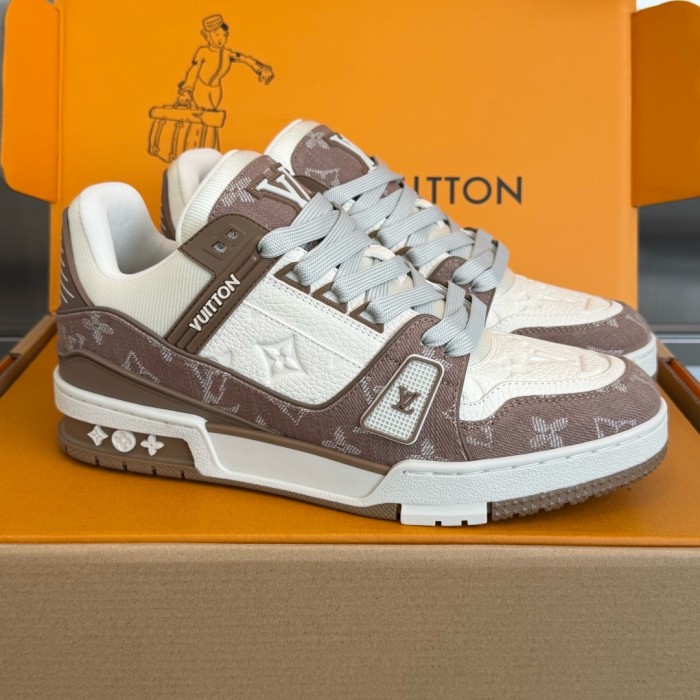 LOUIS VUITTON Trainer Cow Leather Low top Skateboard Shoes Brown