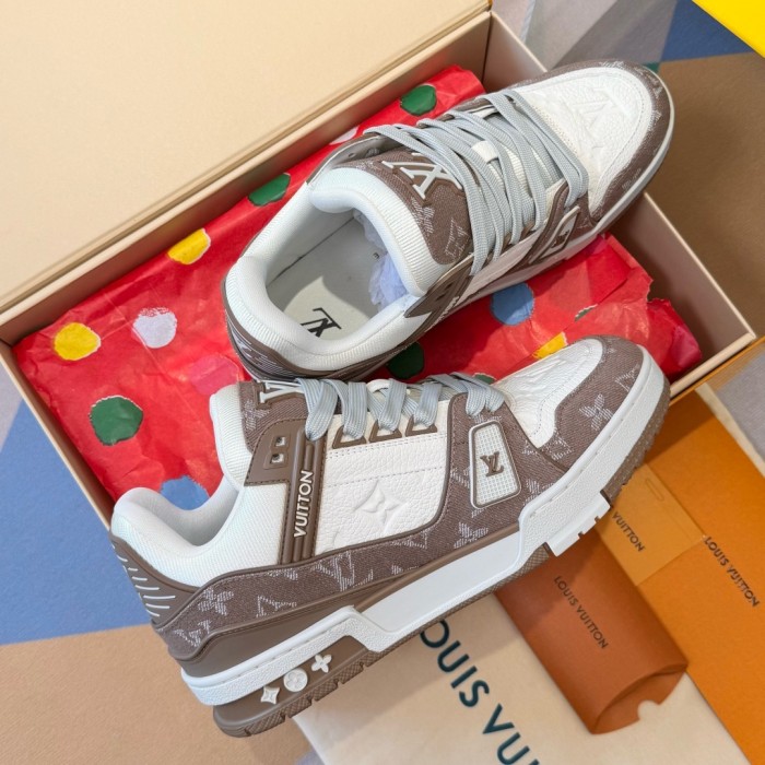LOUIS VUITTON Trainer Cow Leather Low top Skateboard Shoes Brown