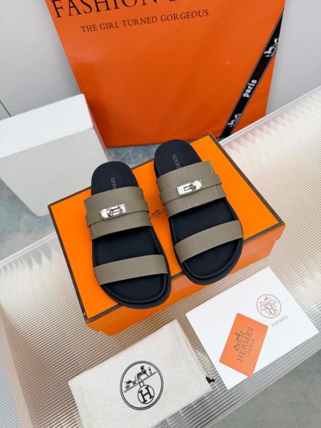HERMES Jackson Rubber Slide Slippers Taupe
