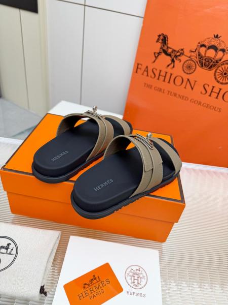 HERMES Jackson Rubber Slide Slippers Taupe