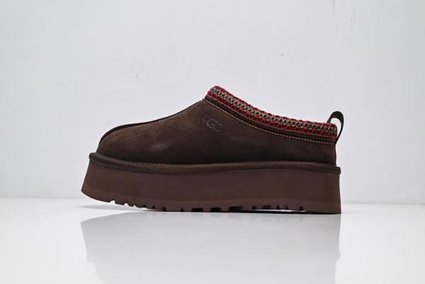 UGG Tazz II Tazz II Low top Casual Shoes Women's Brown