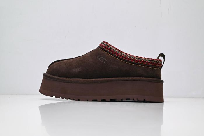 UGG Tazz II Tazz II Low top Casual Shoes Women's Brown