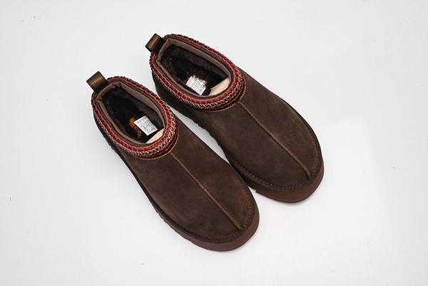 UGG Tazz II Tazz II Low top Casual Shoes Women's Brown