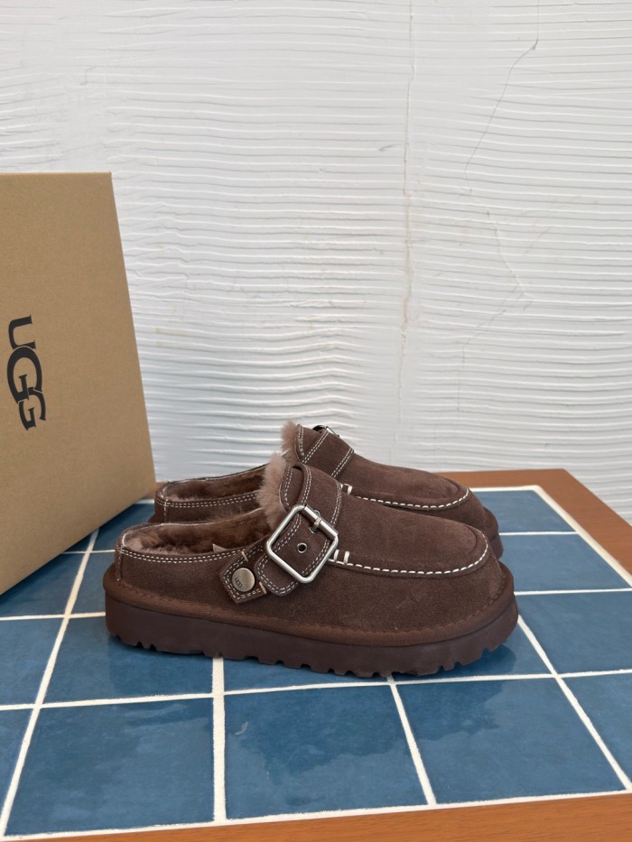 UGG Closed Toe Slippers Women's