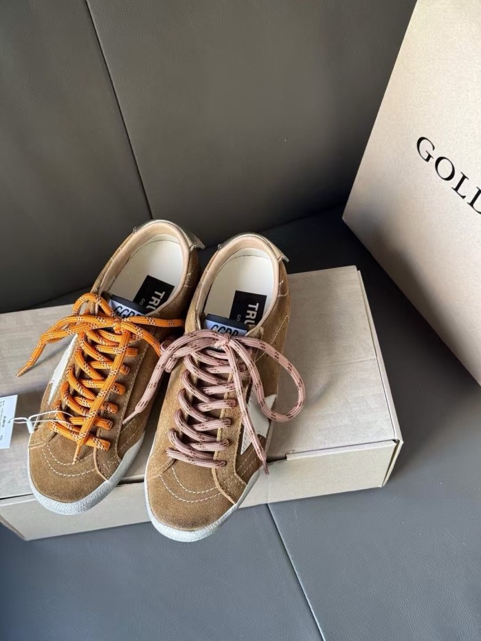 Golden Goose True Star Cow Leather Low top Casual Shoes Men's Tobacco