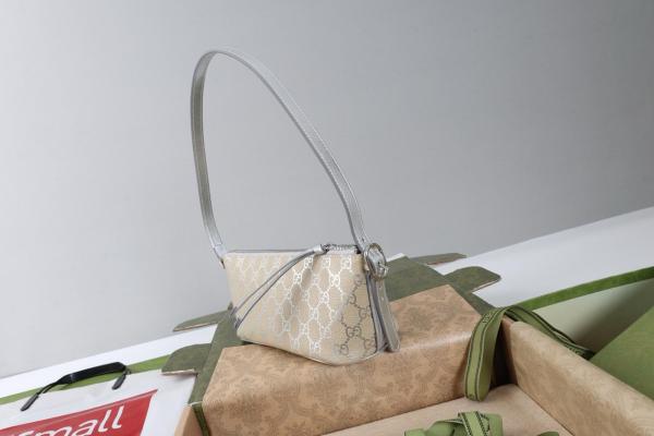 GUCCI GG Emblem GG Coated Fabric Shoulder Bag Small Women's Light Beige & Metal Silver 847281-FAFEL-8741 L22*W9*H10.5cm (27cm)