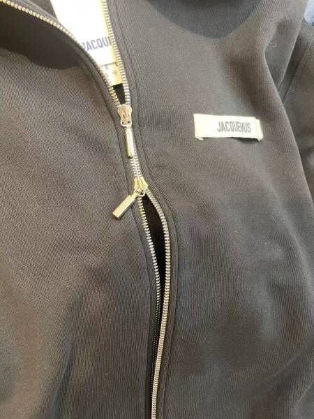 Jacquemus Logo Patch Zip Up Hoodie