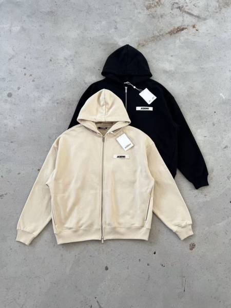 Jacquemus Logo Patch Zip Up Hoodie