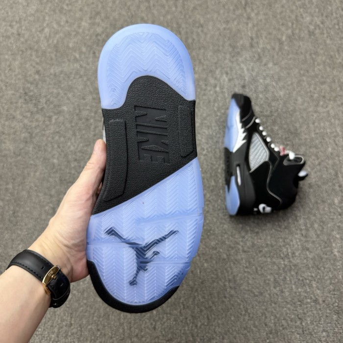 Jordan 5 Retro OG Black Metallic Reimagined