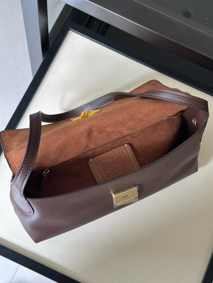 COACH Chelsea Natural Grain Cow Leather Shoulder Bag Large Women's Maple Brown CDS58-B4MPL L30cm W12cm H18cm
