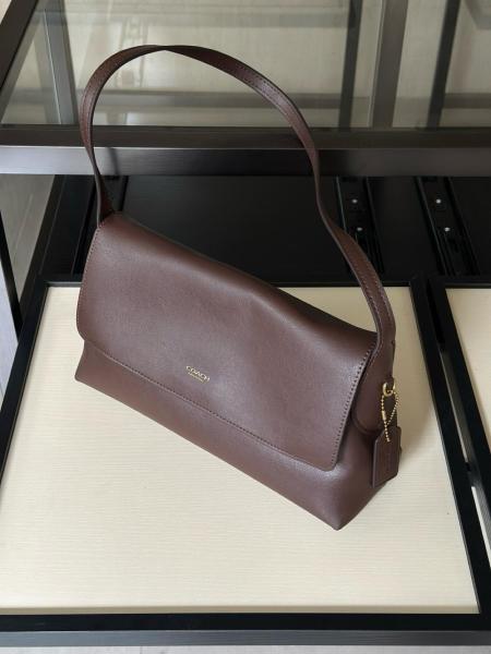 COACH Chelsea Natural Grain Cow Leather Shoulder Bag Large Women's Maple Brown CDS58-B4MPL L30cm W12cm H18cm