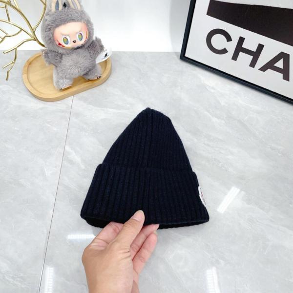 Moncler Logo-appliqué Ribbed-knit Beanie