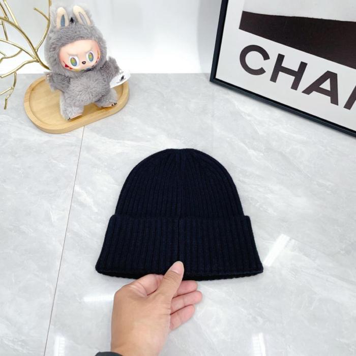 Moncler Logo-appliqué Ribbed-knit Beanie