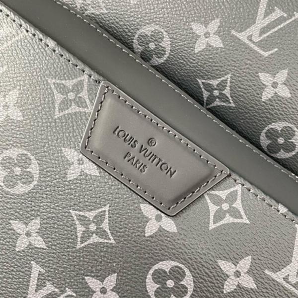 LOUIS VUITTON Discovery Backpack PM M43186 L30cm W20cm H40cm