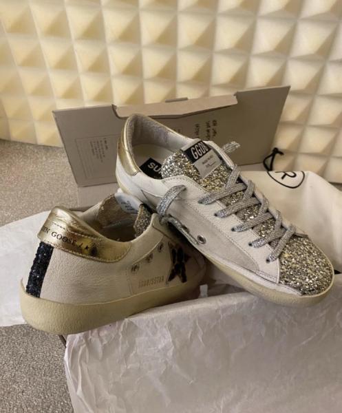 Golden Goose Super-Star Skate Shoes Women's Low-top Ecru