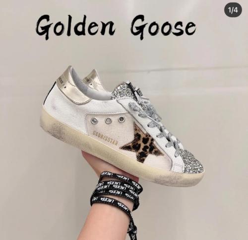 Golden Goose Super-Star Skate Shoes Women's Low-top Ecru