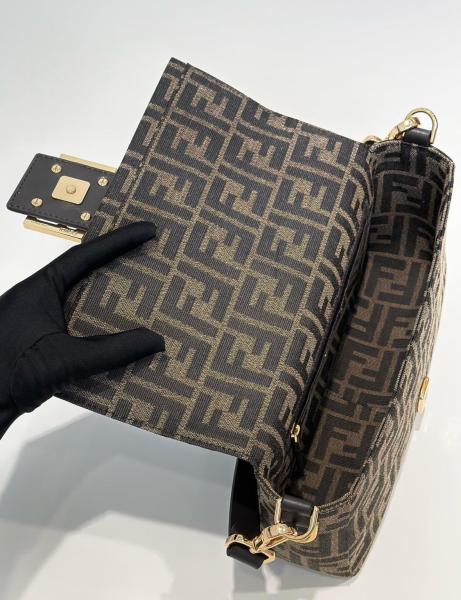 FENDI FFBaguette Detachable Strap Polyester Baguette Bag, One Shoulder Handbag Medium Women's Brown 8BR600-AFPM-F1GL7 L27cm W6cm H15cm