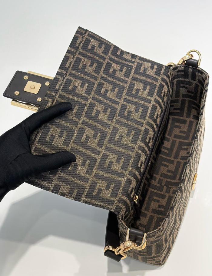 FENDI FFBaguette Detachable Strap Polyester Baguette Bag, One Shoulder Handbag Medium Women's Brown 8BR600-AFPM-F1GL7 L27cm W6cm H15cm