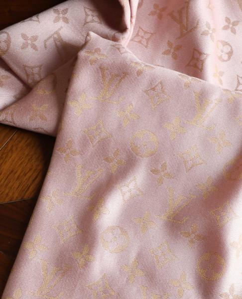 LOUIS VUITTON Original Design Silk Shawls Unisex Pink M79495 142.5*142.5CM