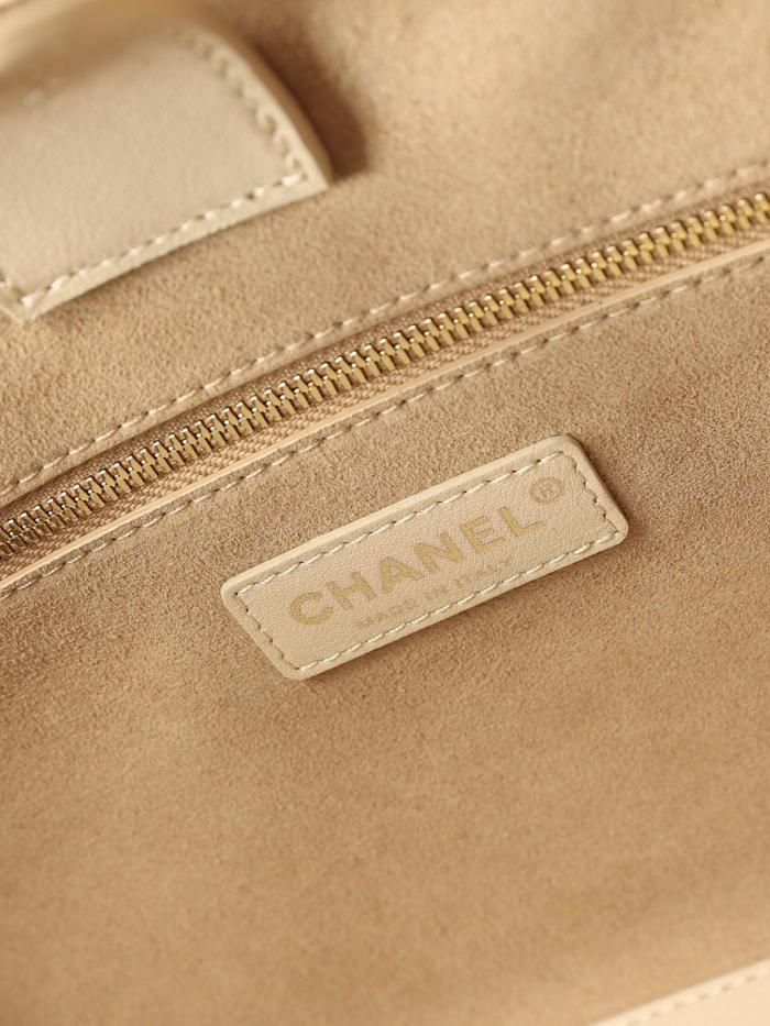 CHANEL Calfskin & Gold Metal Tote Bag, Shoulder Bag Small Women's Beige AS6243-B24023-U8372 L39.1*W13*H20cm
