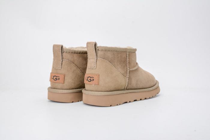 UGG Snow Boots Women's Beige