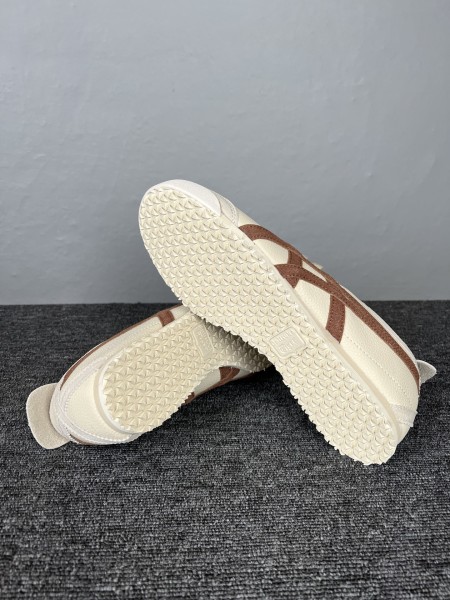 Onitsuka Tiger Mexico 66 Beige Suede Brown