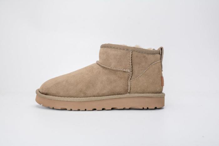 UGG Snow Boots Women's Beige