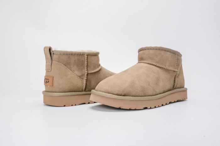 UGG Snow Boots Women's Beige