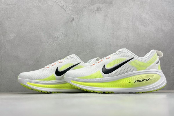 Nike Vomero 18 Breathable Running Shoes White Green