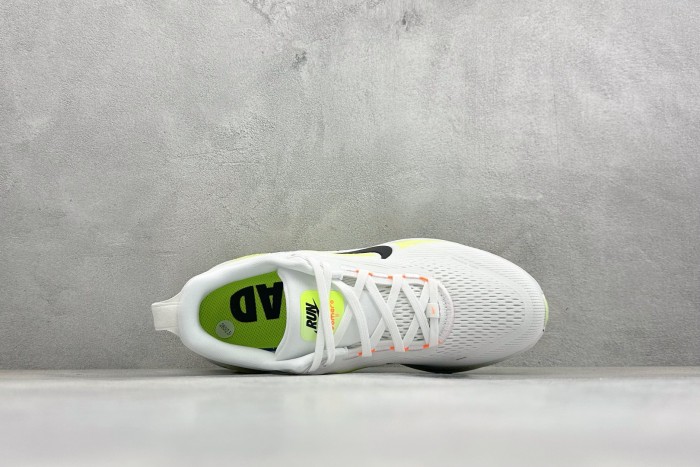 Nike Vomero 18 Breathable Running Shoes White Green