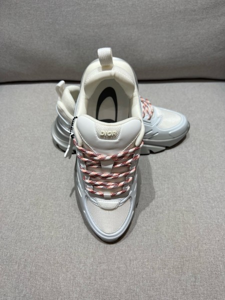 DIOR Lewis Hamilton B44 Blade Fabric Low top Chunky Sneakers Men's Gradient White Limited Edition Numbered Edition