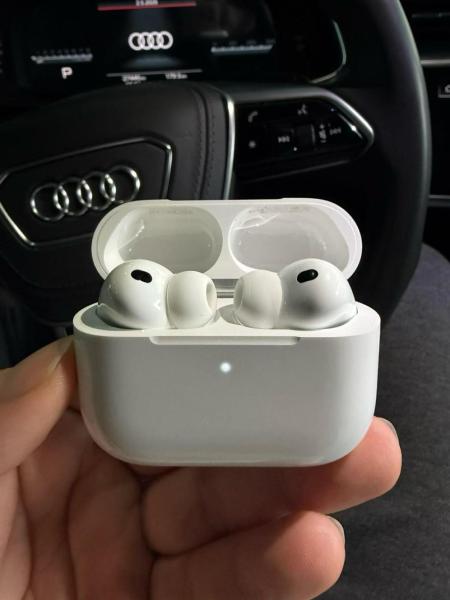 Apple AirPods Pro 3 In ear Active Noise Cancellation Bluetooth Headset