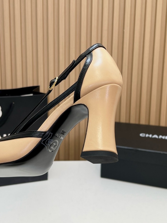 CHANEL 26K Sheepskin/Sheepskin Chunky Heel High Heels 8.5cm Women's Beige & Black