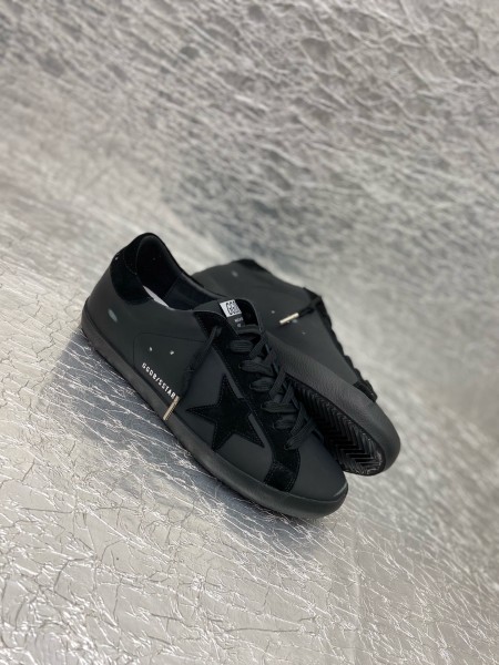 Golden Goose Super Star Low top Skateboard Shoes Black