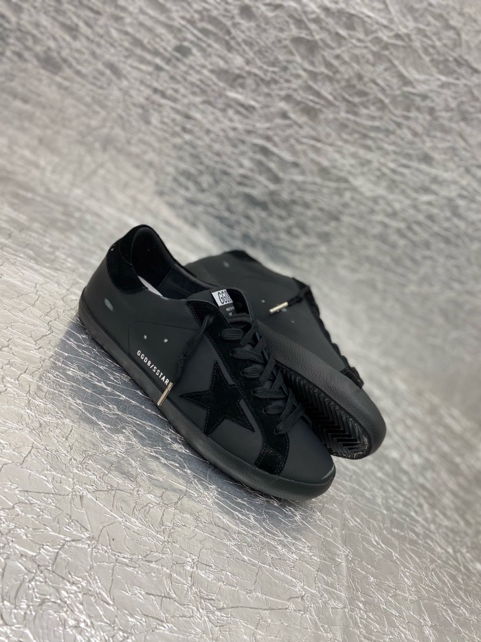 Golden Goose Super Star Low top Skateboard Shoes Black