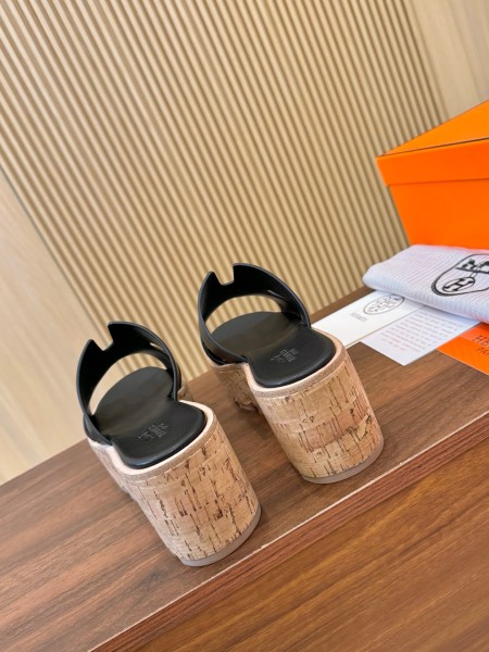 HERMES Eze Slide Slippers 7cm Women's Black
