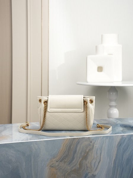 SAINT LAURENT Nolita Diamond Pattern Sheepskin Crossbody Bag, Shoulder Bag Mini Women's White 672738-1EL07-9207 size L18*W6*H13 cm