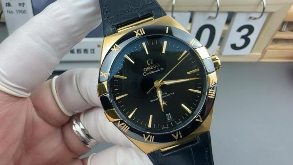 Omega Constellation  41 mm, steel ‑ yellow gold on leather strap