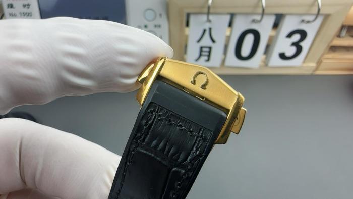 Omega Constellation  41 mm, steel ‑ yellow gold on leather strap