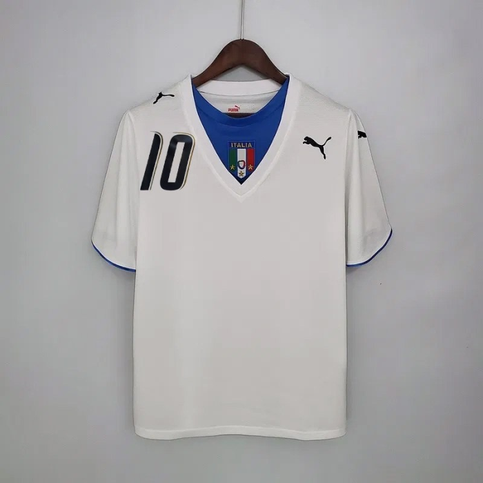 Retro Italy 2006 away